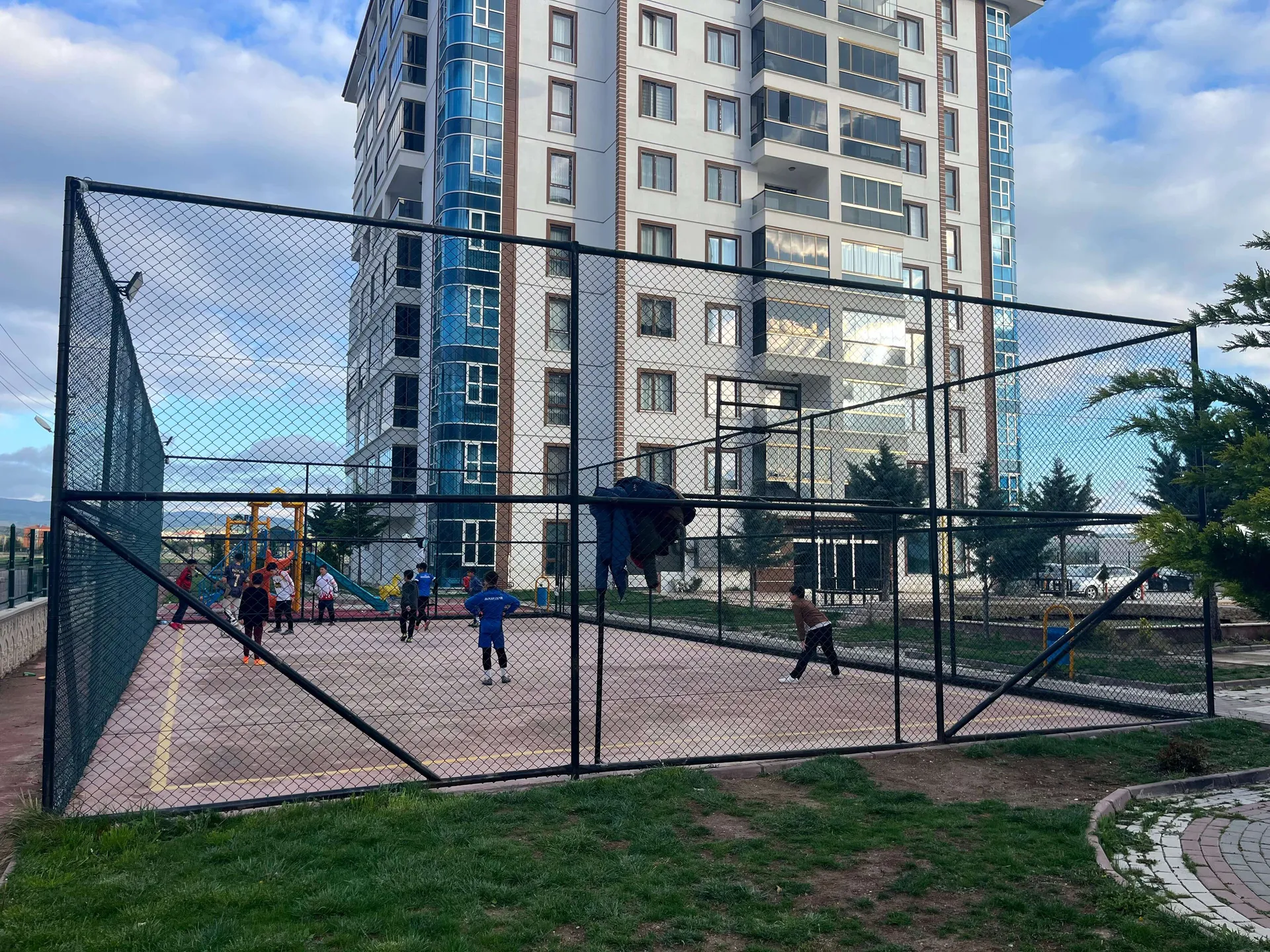 Spor sahası fens teli Ankara